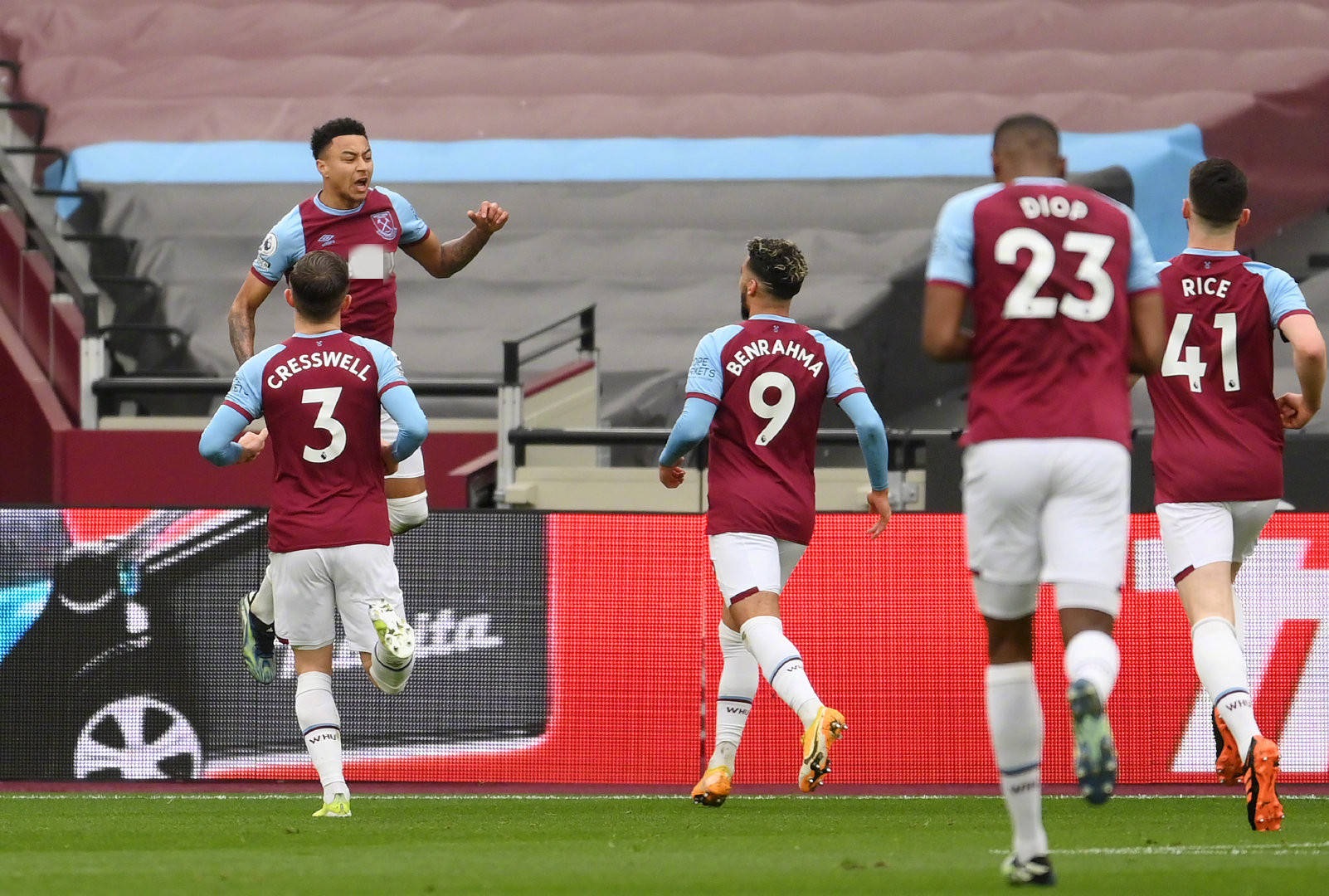 的尊重与包 的尊重与包